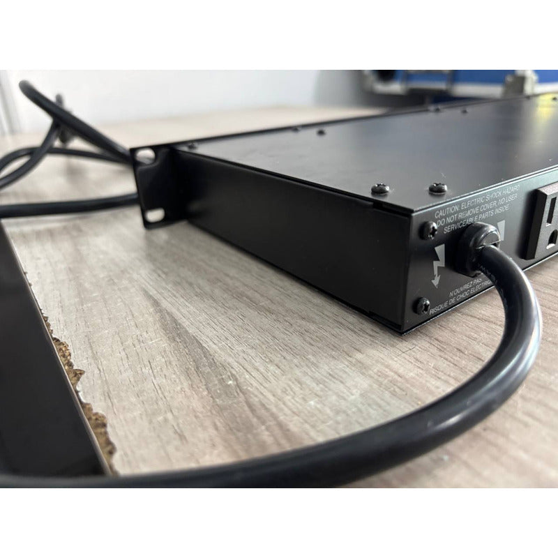 Acondicionador De  Corriente Rackrider Rr-15 Tipo Furman