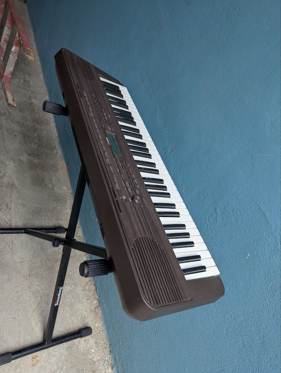 Teclado Yamaha PSR e360