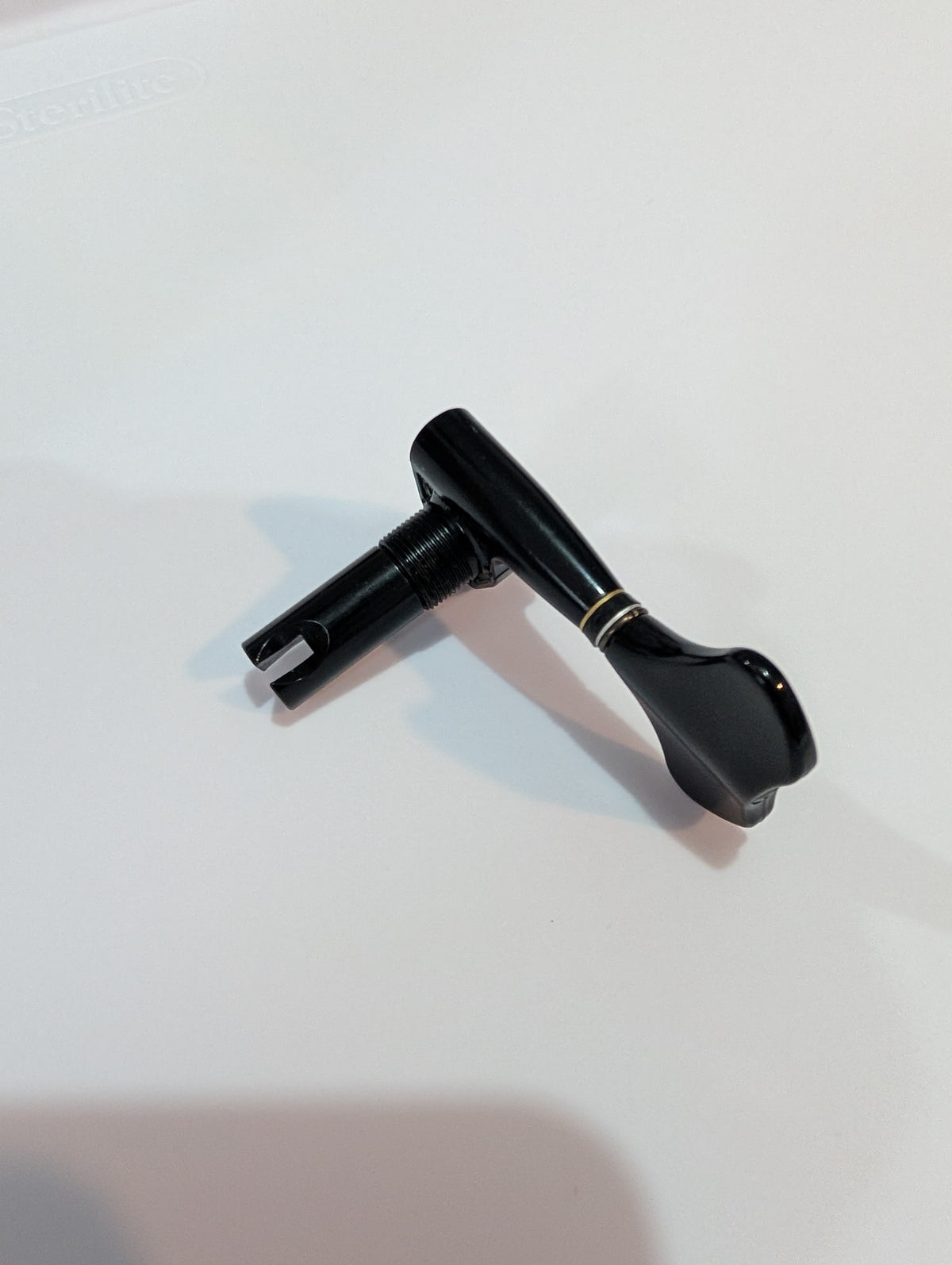 Clavija Individual Gotoh GB707 Negro - Lado derecho