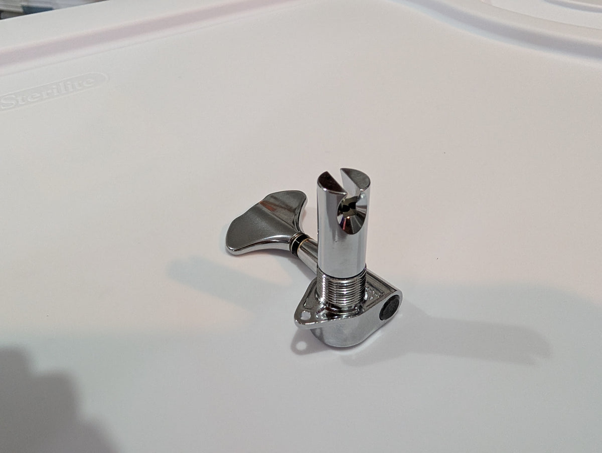 Clavija Individual Gotoh GB707 Cromo - Lado derecho