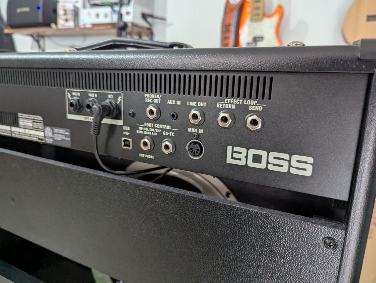 Amplificador para Guitarra BOSS Katana 100 Artist