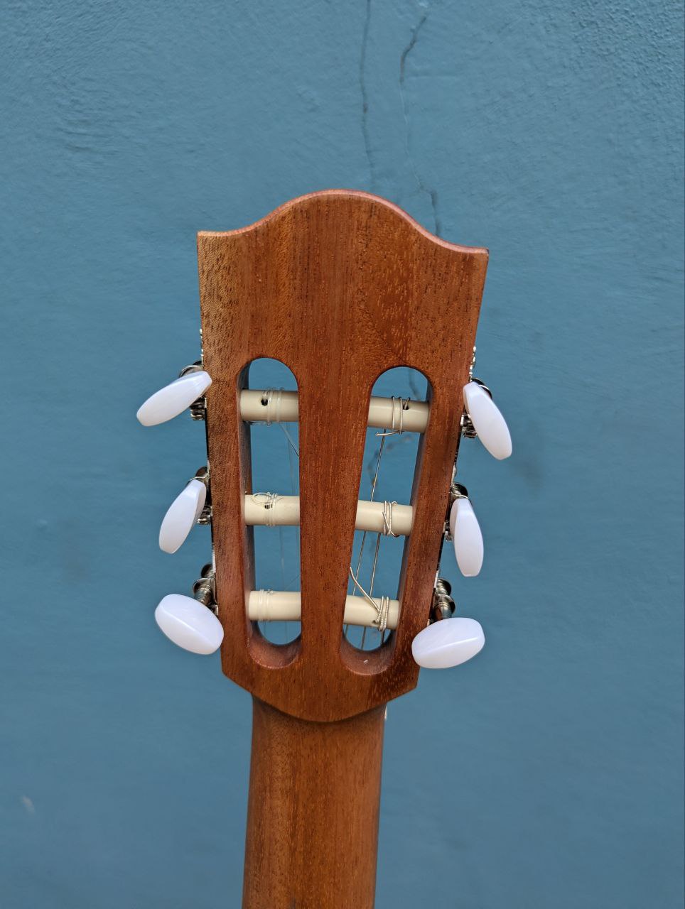 Guitarra Electroacústica Alhambra