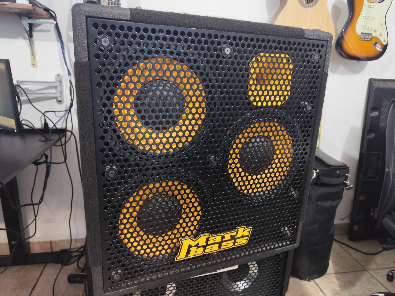 Gabinete para Bajo electrico Markbass 3x10 600 watts @6ohms MB58R Energy